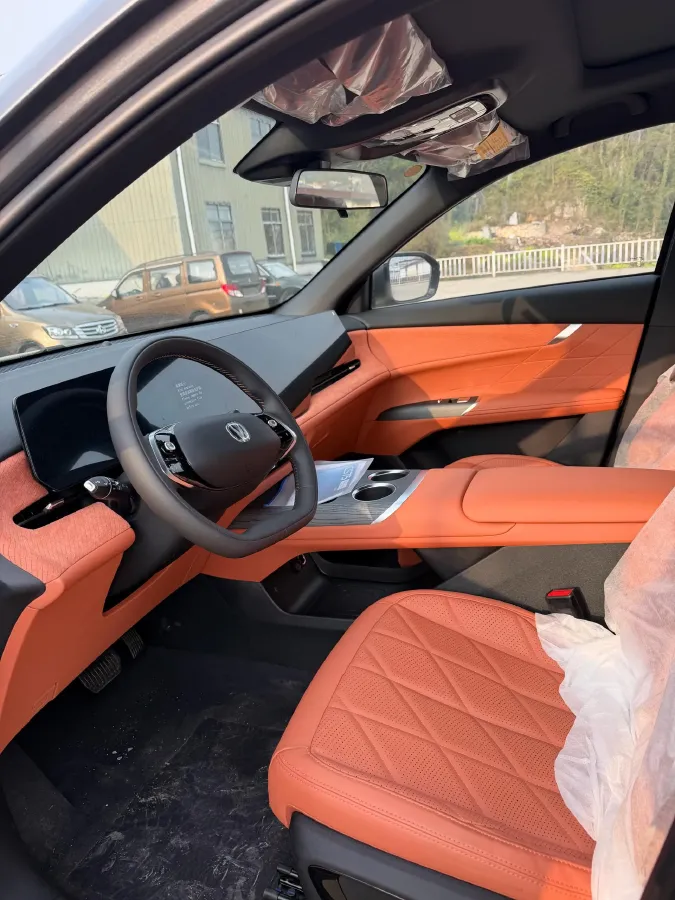 2025 ChangAn CS75 Plus 1.5T 192HP L4 8AT,autocango,china used car exporter,china ev exporter,chinese used car exporter,chinese used ev exporter