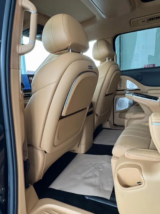 2025 Voyah Dream BEV 108.7KWH,autocango,china used car exporter,china ev exporter,chinese used car exporter,chinese used ev exporter