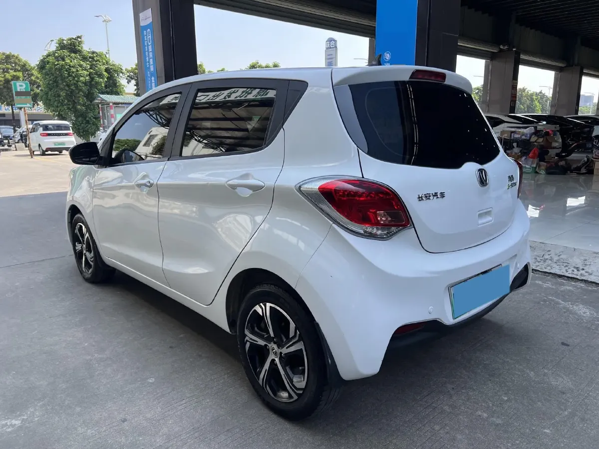 2020 ChangAn BenBen E-Star BEV 32.2KWH,autocango,china used car exporter,china ev exporter,chinese used car exporter,chinese used ev exporter