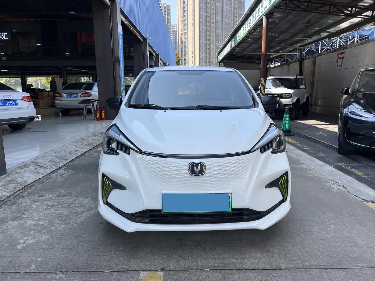 2020 ChangAn BenBen E-Star BEV 32.2KWH,autocango,china used car exporter,china ev exporter,chinese used car exporter,chinese used ev exporter