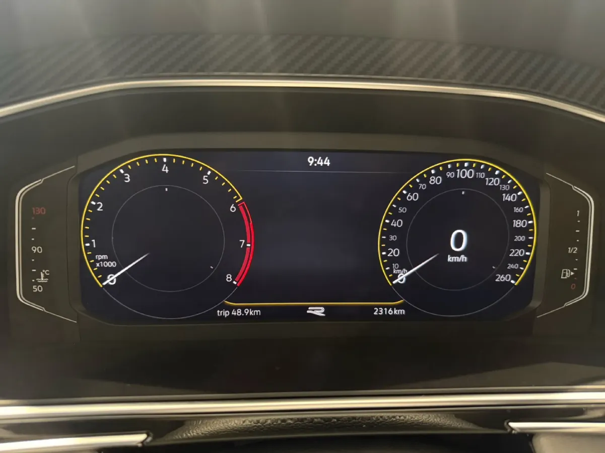 2024 Volkswagen Tiguan L 2.0T 186HP L4 7DCT,autocango,china used car exporter,china ev exporter,chinese used car exporter,chinese used ev exporter