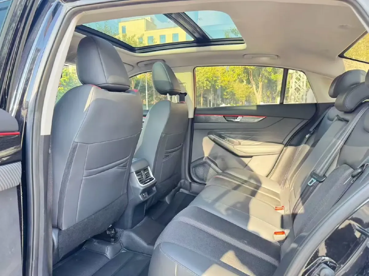 2021 DongFeng Aeolus YiXuan MAX 1.5T 190HP L4 7DCT,autocango,china used car exporter,china ev exporter,chinese used car exporter,chinese used ev exporter