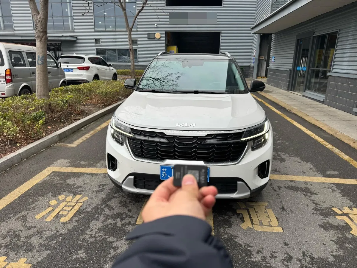 2023 Kia Seltos 1.5L 115HP L4 CVT,autocango,china used car exporter,china ev exporter,chinese used car exporter,chinese used ev exporter