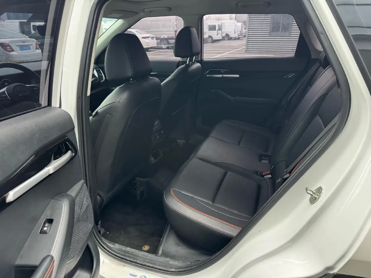 2023 Kia Seltos 1.5L 115HP L4 CVT,autocango,china used car exporter,china ev exporter,chinese used car exporter,chinese used ev exporter