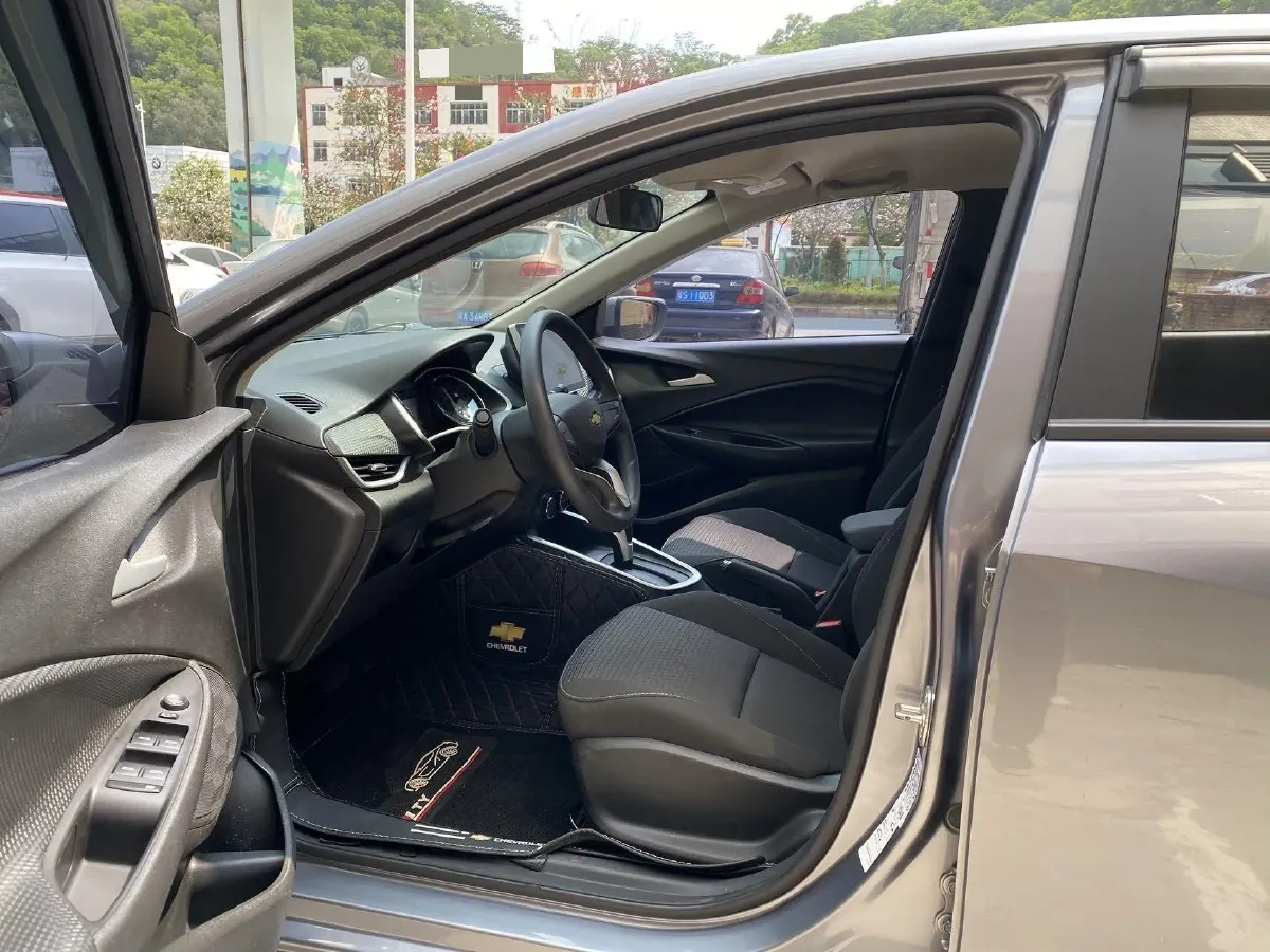 2021 Chevrolet Cavalier 1.0T 125HP L3 6AT,autocango,china used car exporter,china ev exporter,chinese used car exporter,chinese used ev exporter