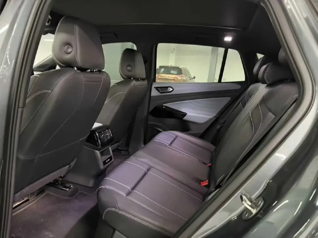 2023 Volkswagen ID.4 X BEV 52.8KWH,autocango,china used car exporter,china ev exporter,chinese used car exporter,chinese used ev exporter