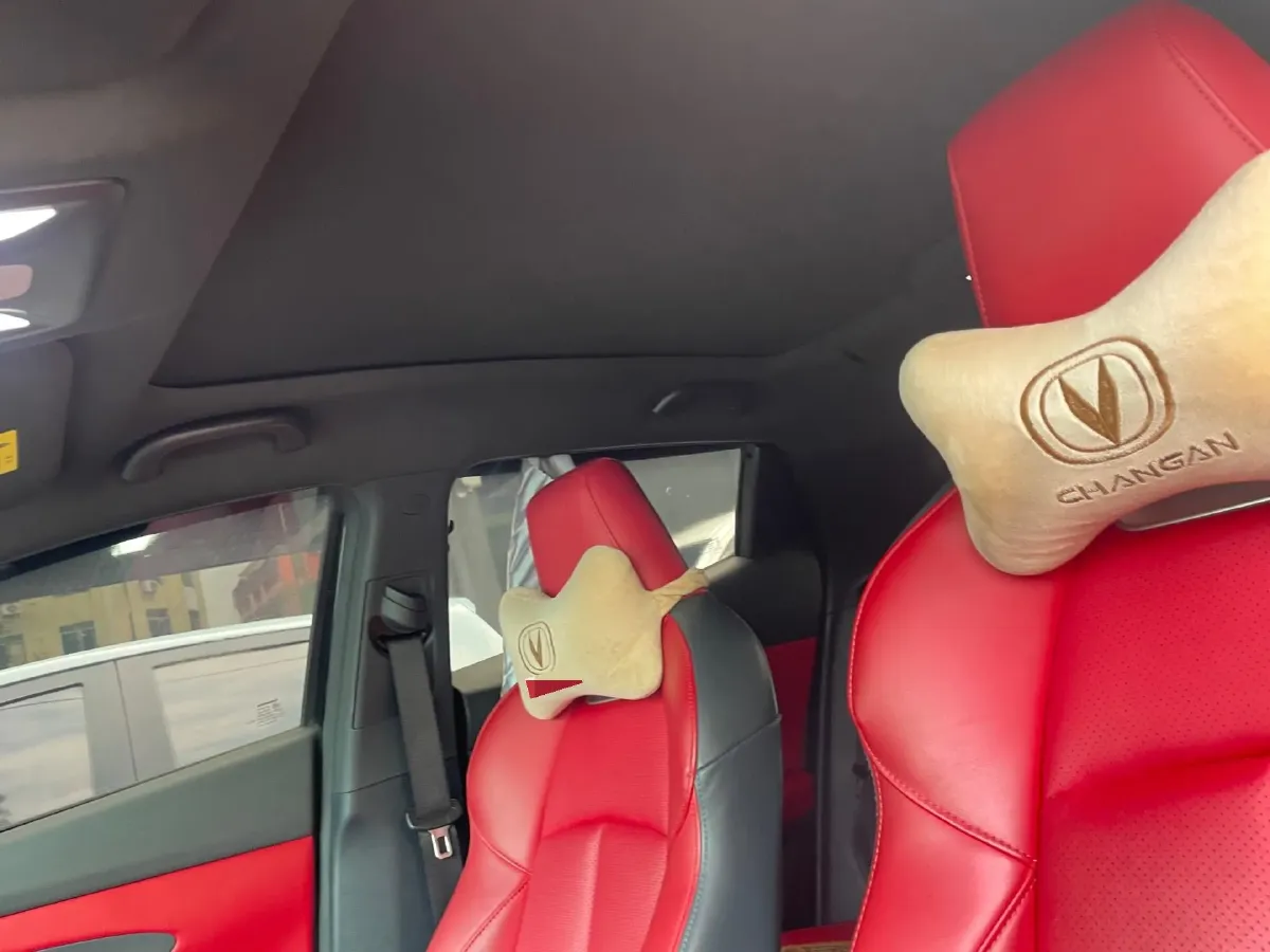 2020 ChangAn UNI-T 1.5T 180HP L4 7DCT,autocango,china used car exporter,china ev exporter,chinese used car exporter,chinese used ev exporter