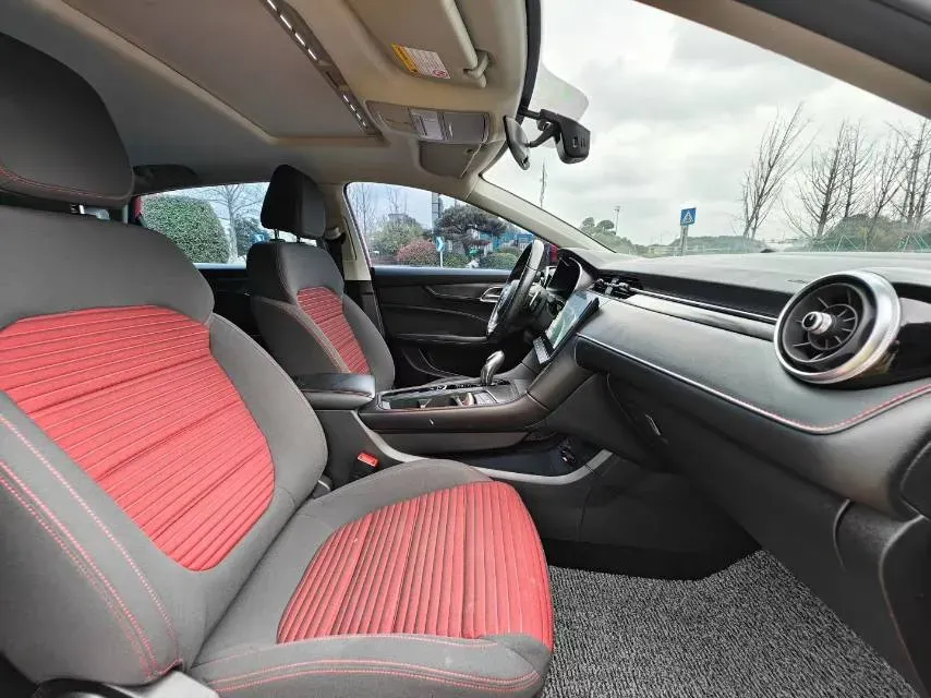 2019 MAXUS D60 1.5T 169HP L4 7DCT,autocango,china used car exporter,china ev exporter,chinese used car exporter,chinese used ev exporter