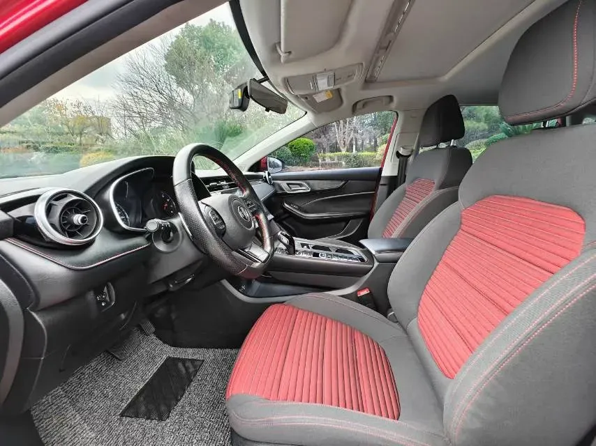 2019 MAXUS D60 1.5T 169HP L4 7DCT,autocango,china used car exporter,china ev exporter,chinese used car exporter,chinese used ev exporter