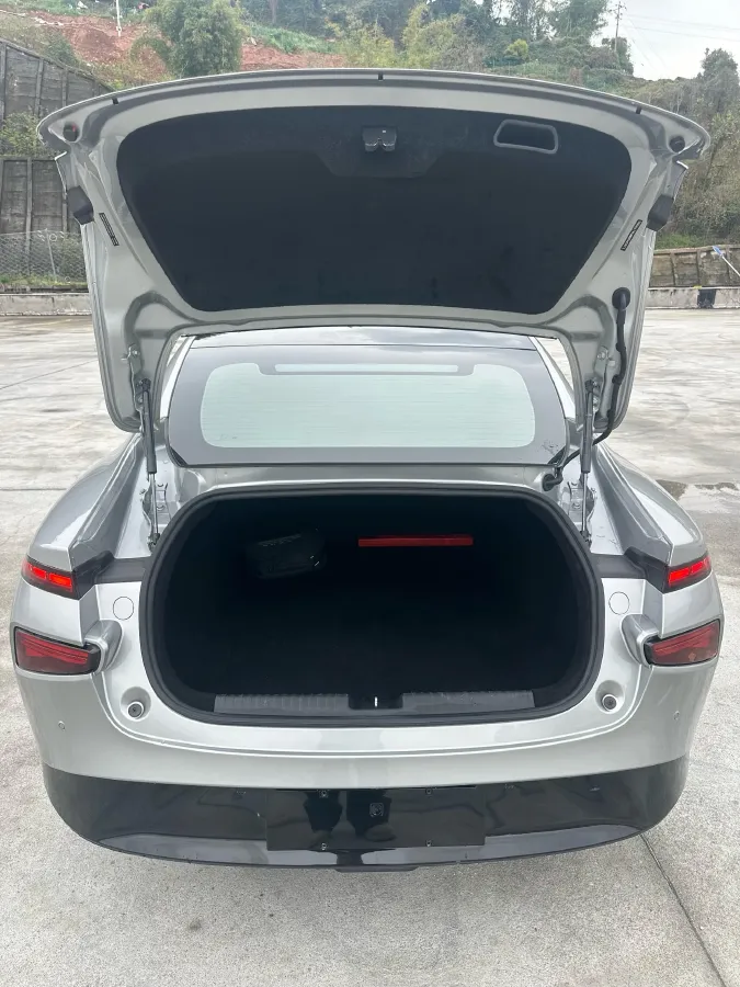 2022 Xpeng P7 BEV 83.1KWH,autocango,china used car exporter,china ev exporter,chinese used car exporter,chinese used ev exporter