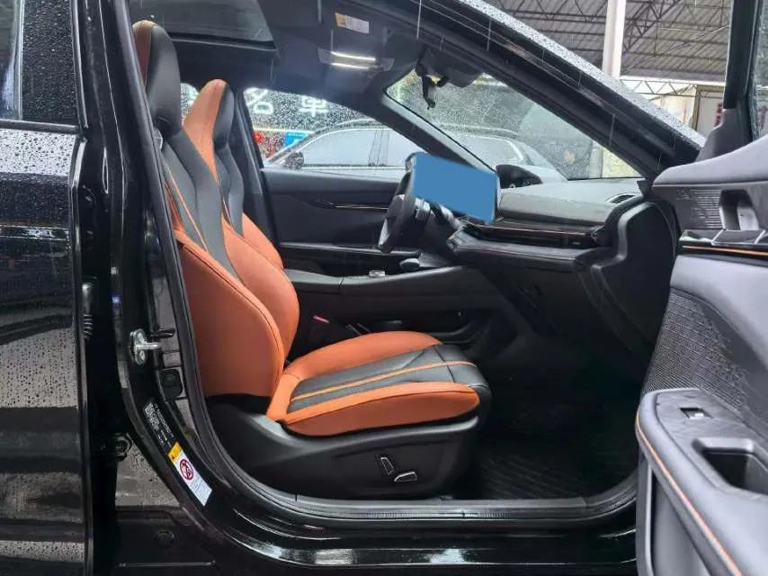 2024 ChangAn UNI-V 1.5T 188HP L4 7DCT,autocango,china used car exporter,china ev exporter,chinese used car exporter,chinese used ev exporter