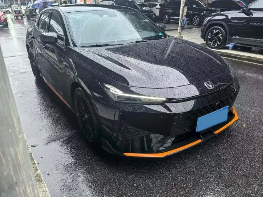 2024 ChangAn UNI-V 1.5T 188HP L4 7DCT,autocango,china used car exporter,china ev exporter,chinese used car exporter,chinese used ev exporter