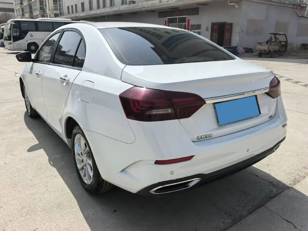 2021 BaoJun 530 1.5T 147HP L4 CVT,autocango,china used car exporter,china ev exporter,chinese used car exporter,chinese used ev exporter