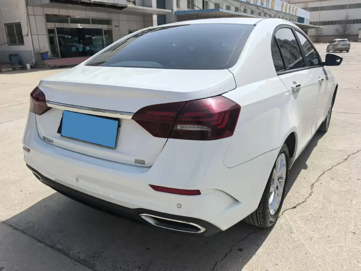 2021 BaoJun 530 1.5T 147HP L4 CVT,autocango,china used car exporter,china ev exporter,chinese used car exporter,chinese used ev exporter