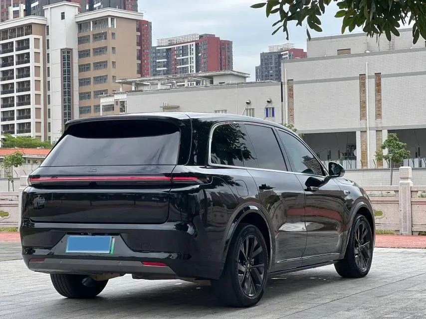2023 Li L8 Range Extended 154HP REEV 40.9KWH,autocango,china used car exporter,china ev exporter,chinese used car exporter,chinese used ev exporter
