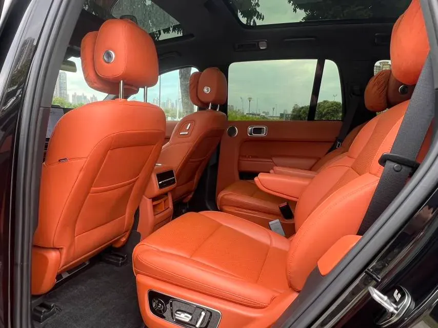 2023 Li L8 Range Extended 154HP REEV 40.9KWH,autocango,china used car exporter,china ev exporter,chinese used car exporter,chinese used ev exporter