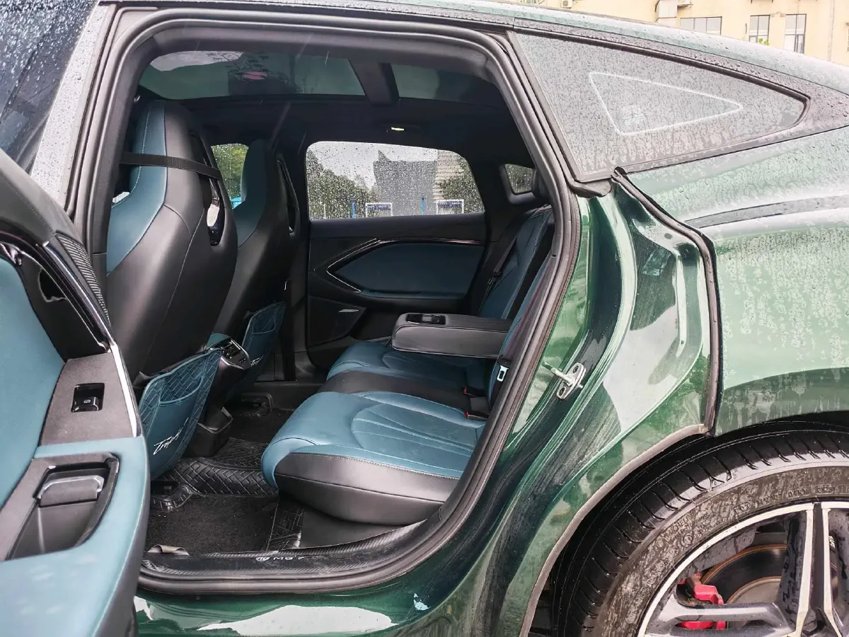 2023 MG 7 2.0T 261HP L4 9AT,autocango,china used car exporter,china ev exporter,chinese used car exporter,chinese used ev exporter