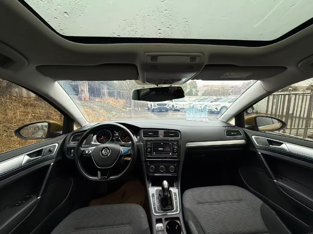 2018 Volkswagen Golf 1.2T 116HP L4 7DCT,autocango,china used car exporter,china ev exporter,chinese used car exporter,chinese used ev exporter