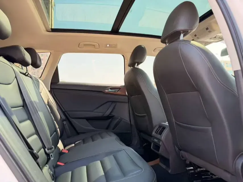 2020 Volkswagen Tharu 1.4T 150HP L4 7DCT,autocango,china used car exporter,china ev exporter,chinese used car exporter,chinese used ev exporter