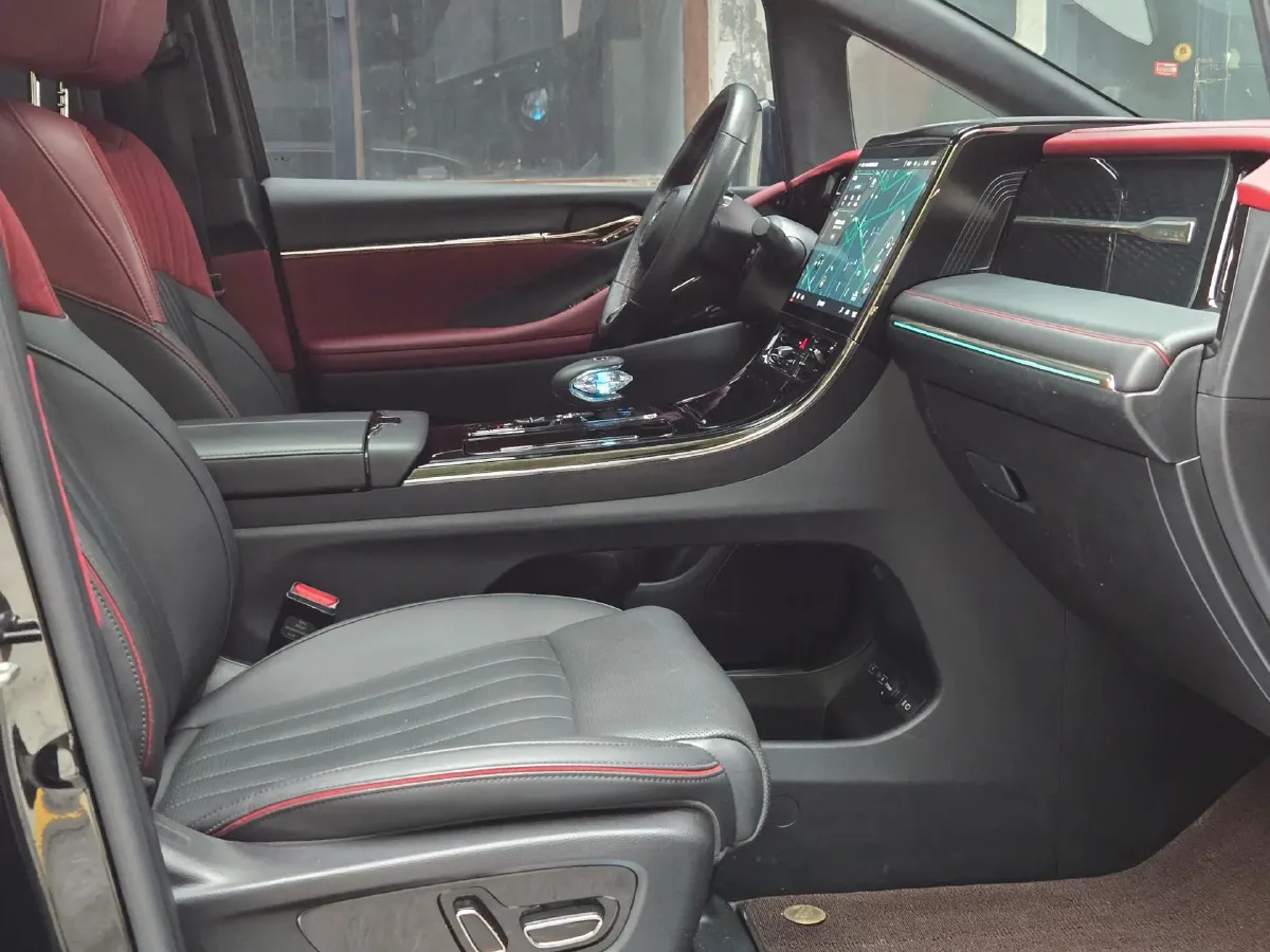 2023 GAC Trumpchi M8 2.0T 252HP L4 8AT,autocango,china used car exporter,china ev exporter,chinese used car exporter,chinese used ev exporter