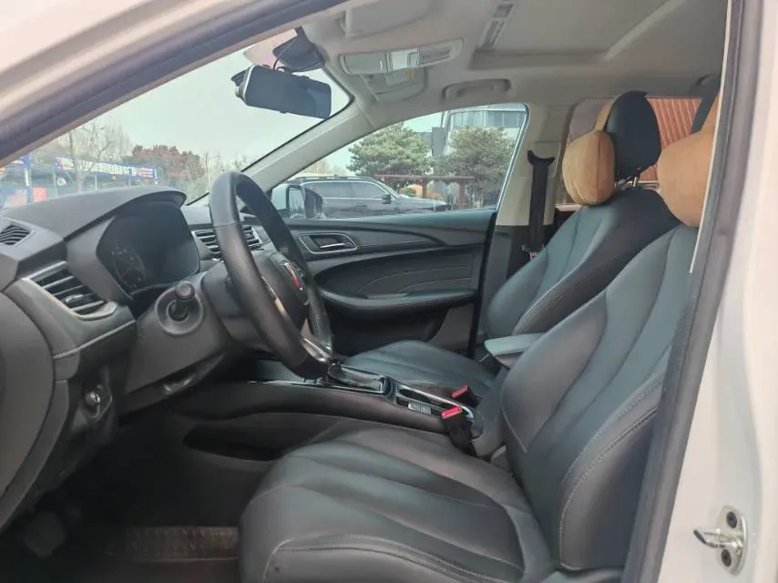 2019 Roewe i5 1.5L 120HP L4 CVT,autocango,china used car exporter,china ev exporter,chinese used car exporter,chinese used ev exporter