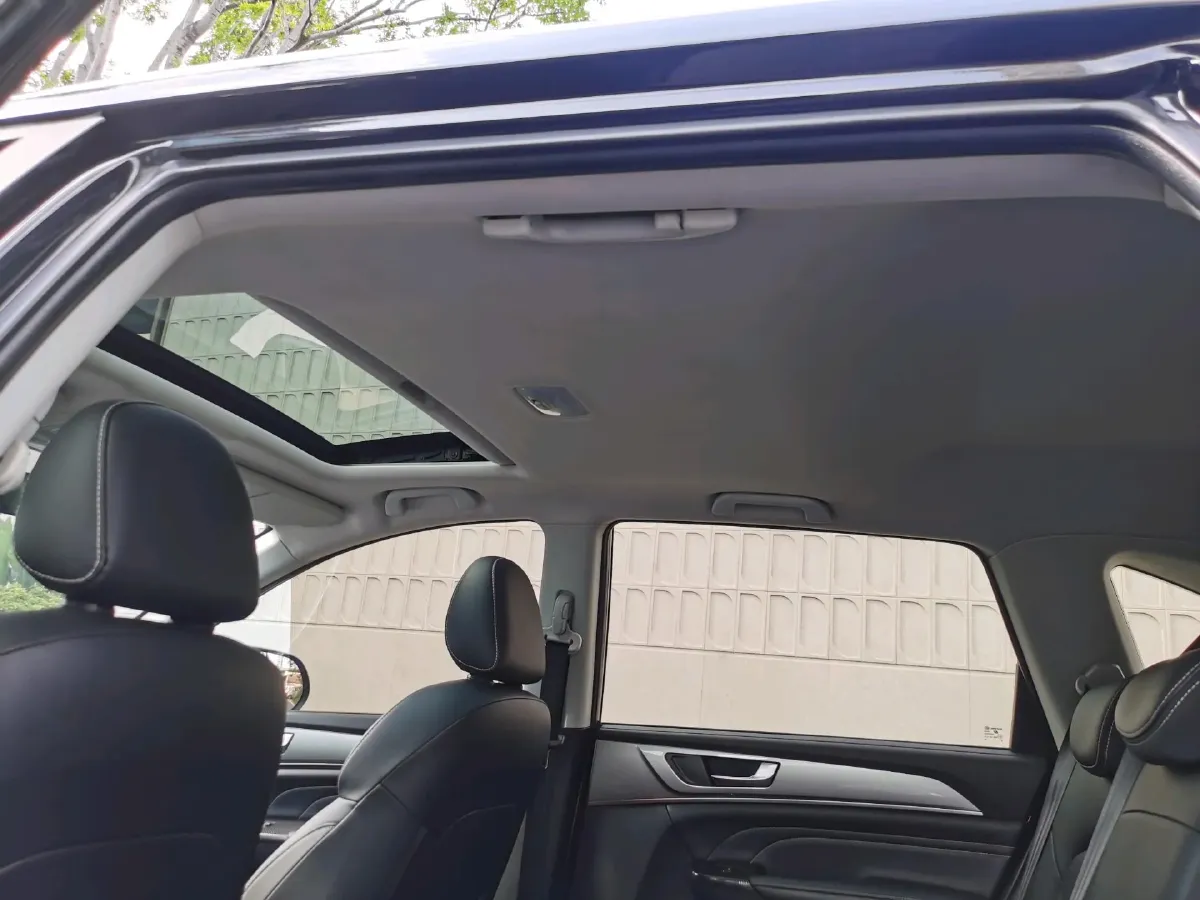 2021 Haval M6 1.5T 150HP L4 7DCT,autocango,china used car exporter,china ev exporter,chinese used car exporter,chinese used ev exporter