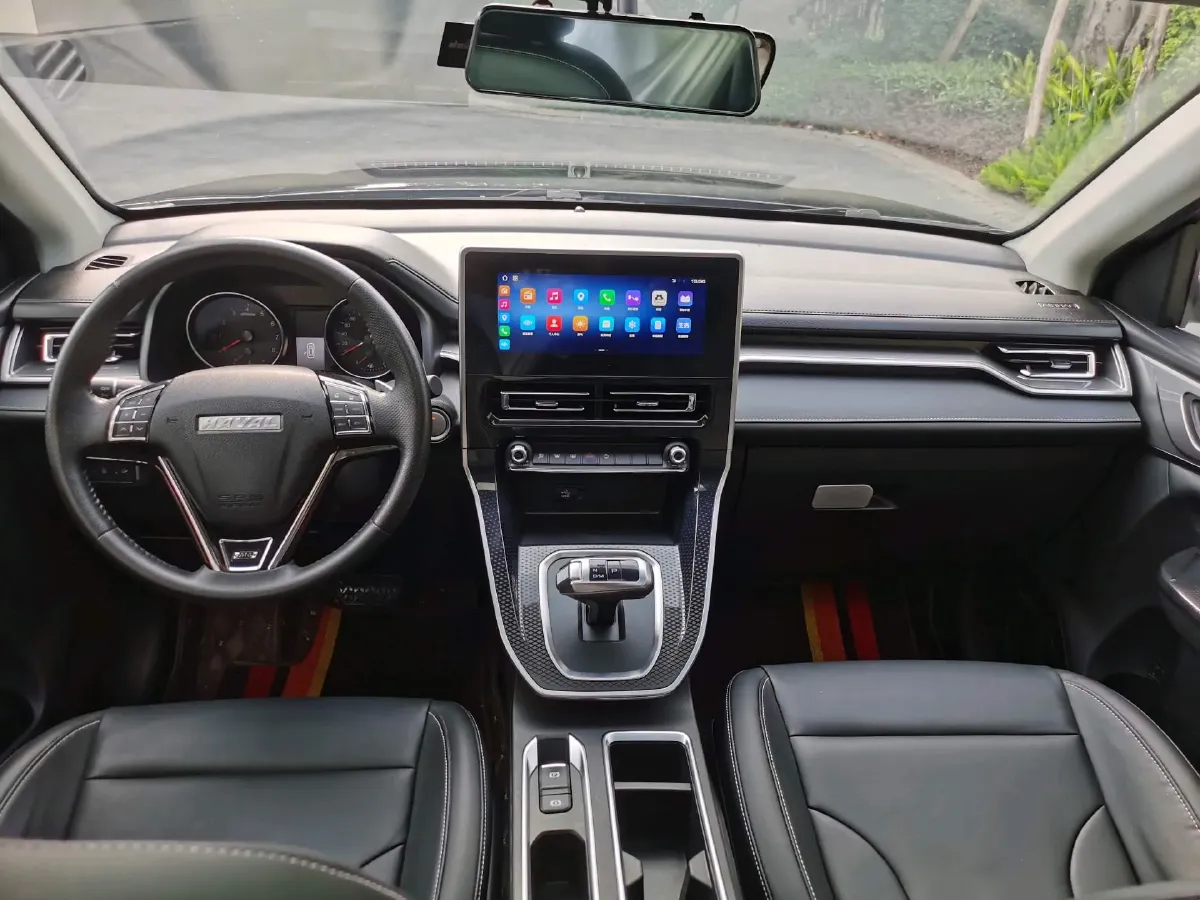 2021 Haval M6 1.5T 150HP L4 7DCT,autocango,china used car exporter,china ev exporter,chinese used car exporter,chinese used ev exporter