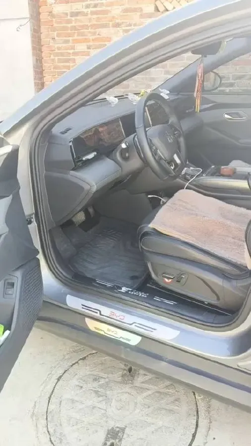 2025 BYD QinL BEV,autocango,china used car exporter,china ev exporter,chinese used car exporter,chinese used ev exporter