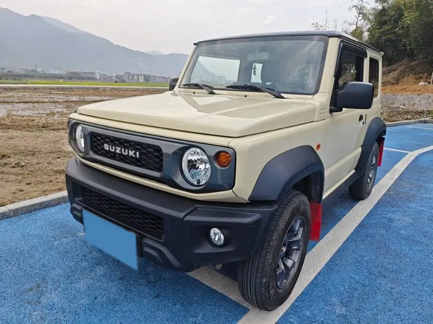 2025 Geely Coolray 1.5L 126HP L4 5MT,autocango,china used car exporter,china ev exporter,chinese used car exporter,chinese used ev exporter