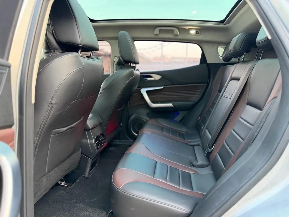 2020 WEY VV5 1.5T 171HP L4 7DCT,autocango,china used car exporter,china ev exporter,chinese used car exporter,chinese used ev exporter