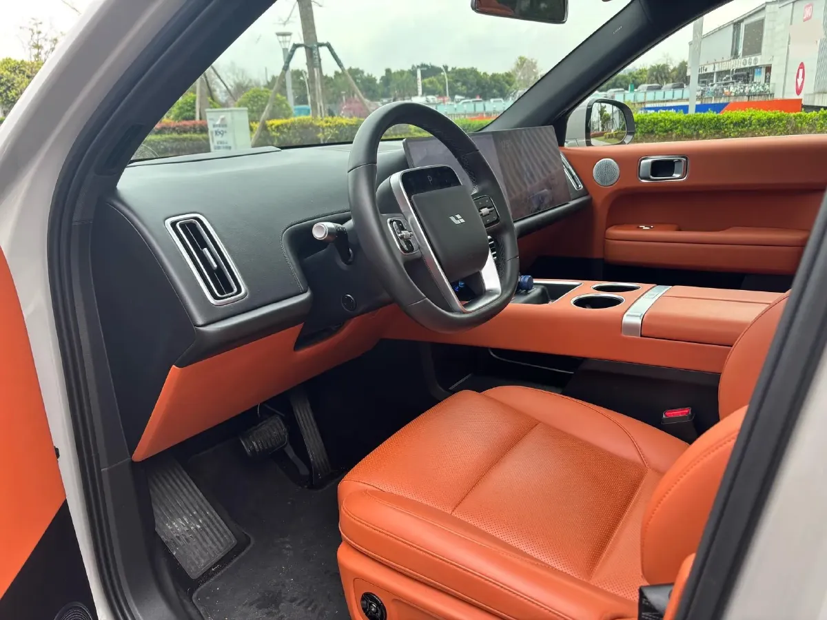 2024 Li L6 Range Extended 154HP L4 REEV 36.8KWH,autocango,china used car exporter,china ev exporter,chinese used car exporter,chinese used ev exporter