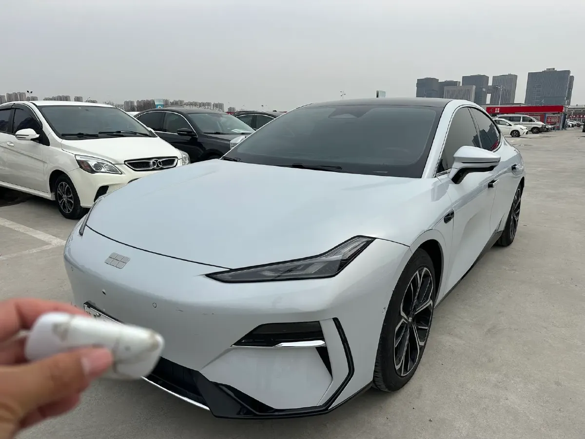2025 MAXUS InterstellarX 2.5T 224HP L4 8AT,autocango,china used car exporter,china ev exporter,chinese used car exporter,chinese used ev exporter