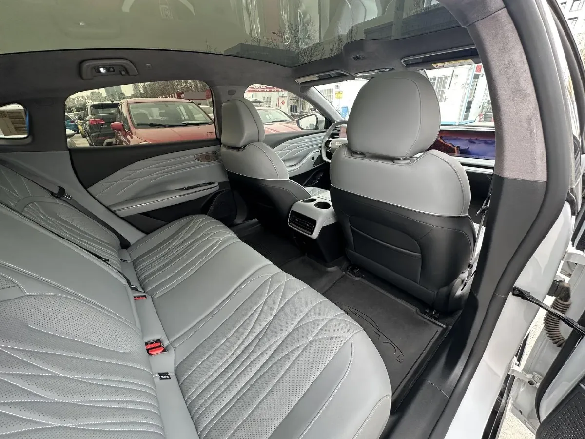 2025 MAXUS InterstellarX 2.5T 224HP L4 8AT,autocango,china used car exporter,china ev exporter,chinese used car exporter,chinese used ev exporter