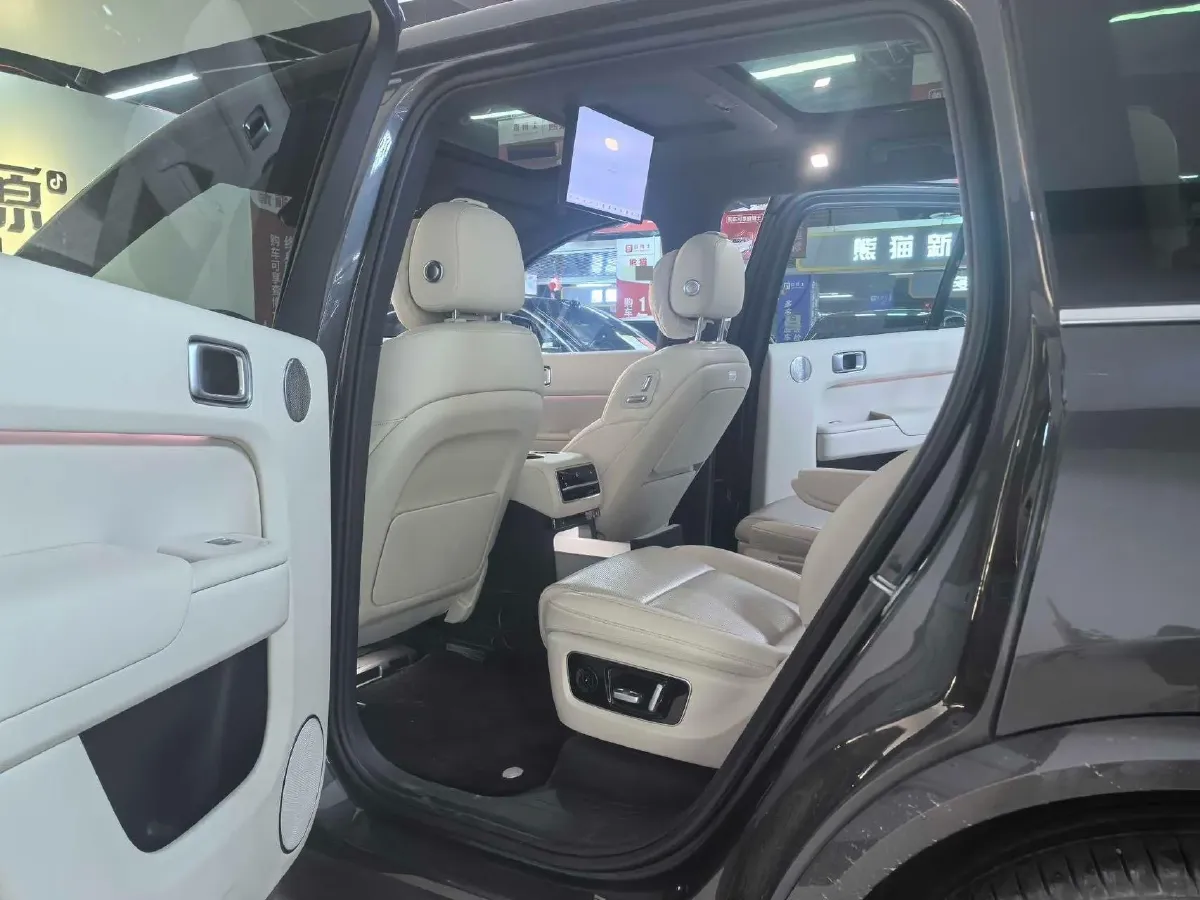 2022 Li L9 Range Extended 154HP REEV 42.6KWH,autocango,china used car exporter,china ev exporter,chinese used car exporter,chinese used ev exporter