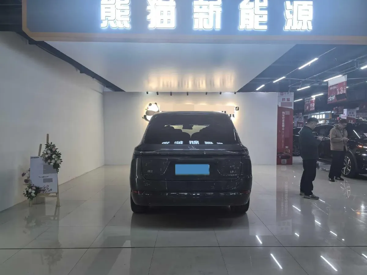 2022 Li L9 Range Extended 154HP REEV 42.6KWH,autocango,china used car exporter,china ev exporter,chinese used car exporter,chinese used ev exporter