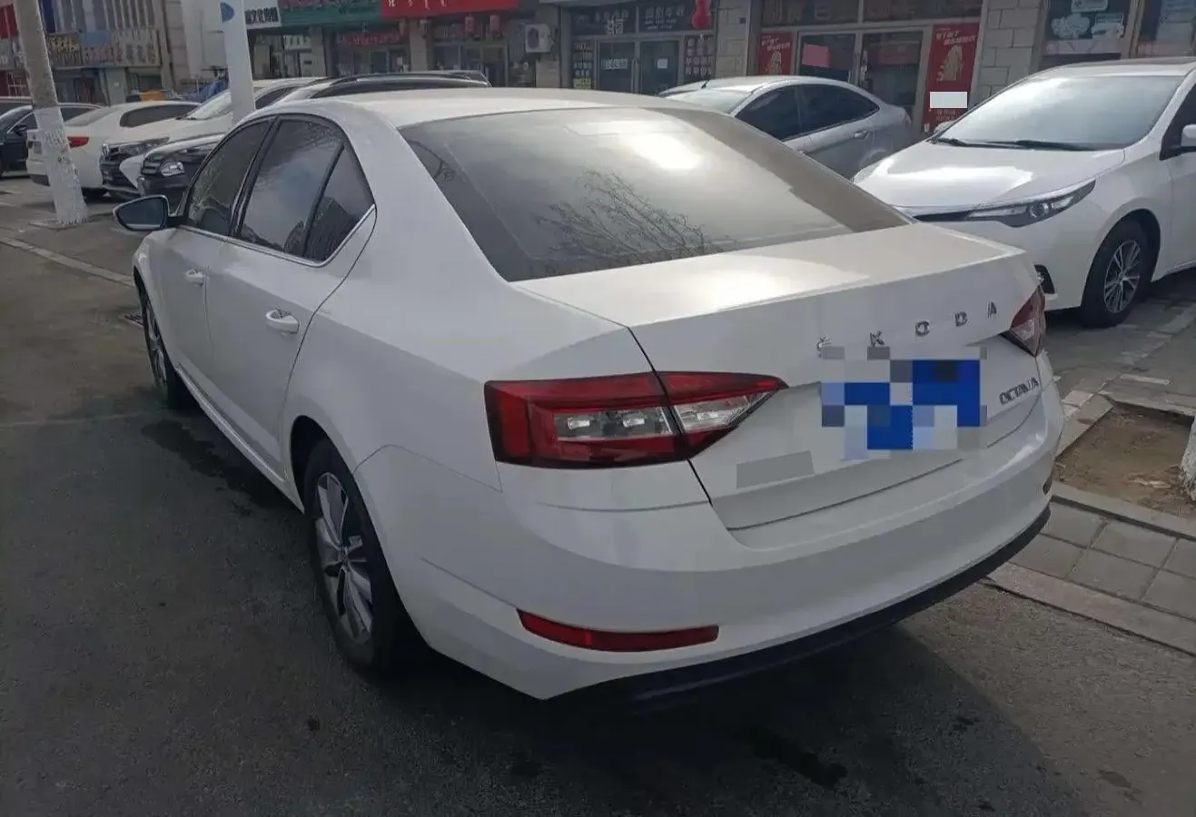 2021 Skoda Octavia 1.5L 113HP L4 6AT,autocango,china used car exporter,china ev exporter,chinese used car exporter,chinese used ev exporter