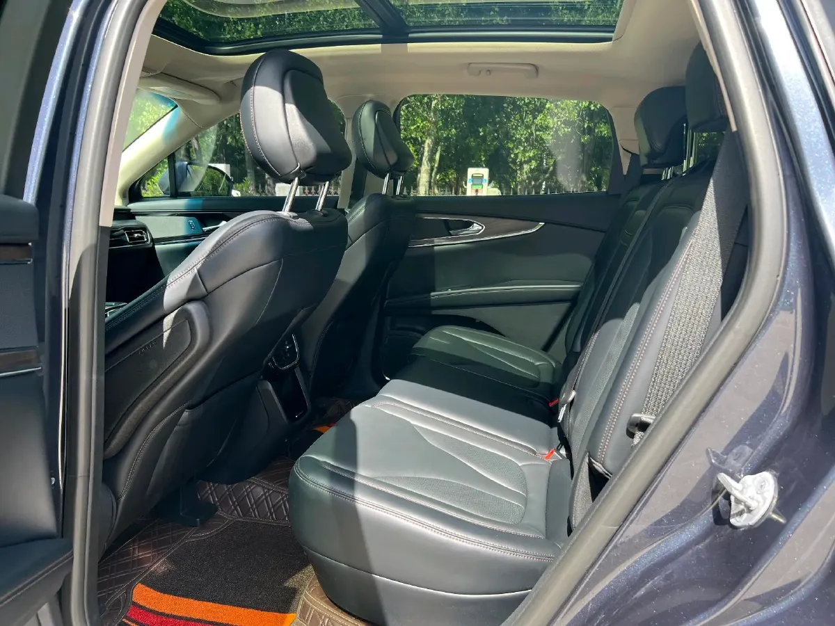 2021 Lincoln Nautilus 2.0T 245HP L4 8AT,autocango,china used car exporter,china ev exporter,chinese used car exporter,chinese used ev exporter