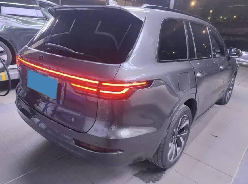 2021 Li ONE Range Extended 131HP REEV 40.5KWH,autocango,china used car exporter,china ev exporter,chinese used car exporter,chinese used ev exporter