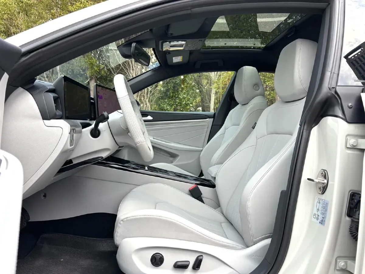 2026 Volkswagen Lamando 1.5T 160HP L4 7DCT,autocango,china used car exporter,china ev exporter,chinese used car exporter,chinese used ev exporter