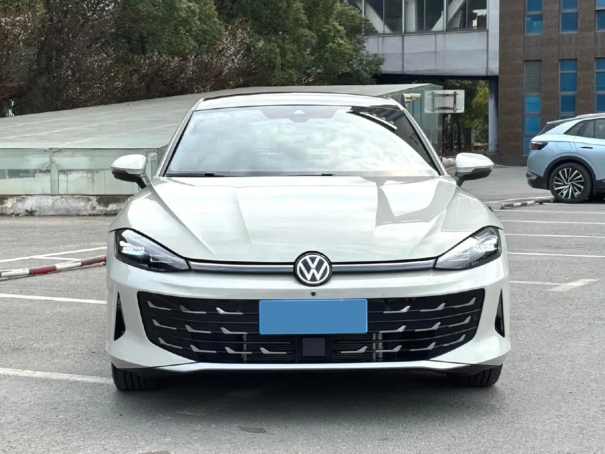 2026 Volkswagen Lamando 1.5T 160HP L4 7DCT,autocango,china used car exporter,china ev exporter,chinese used car exporter,chinese used ev exporter