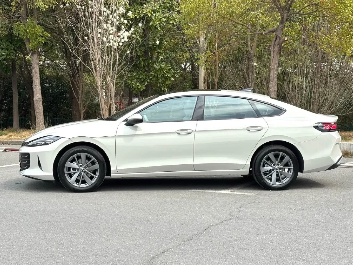 2026 Volkswagen Lamando 1.5T 160HP L4 7DCT,autocango,china used car exporter,china ev exporter,chinese used car exporter,chinese used ev exporter