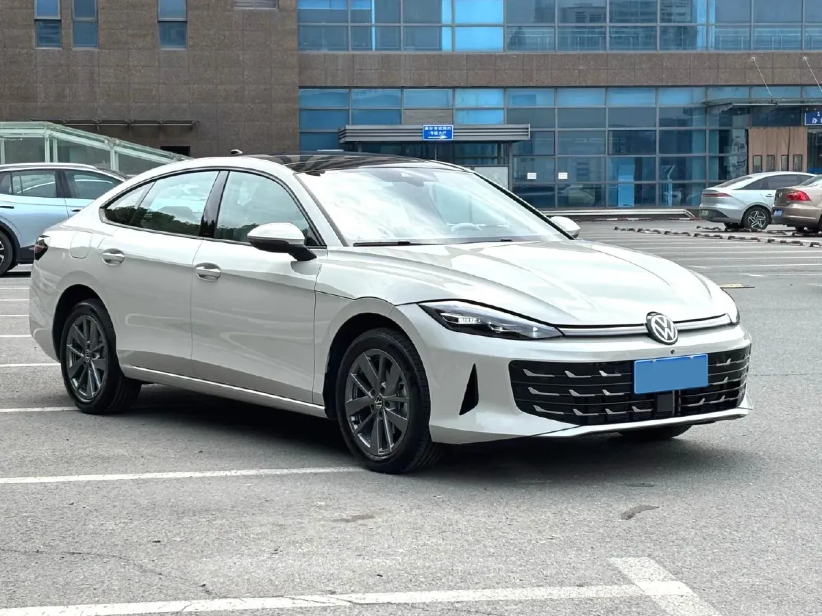 2026 Volkswagen Lamando 1.5T 160HP L4 7DCT,autocango,china used car exporter,china ev exporter,chinese used car exporter,chinese used ev exporter