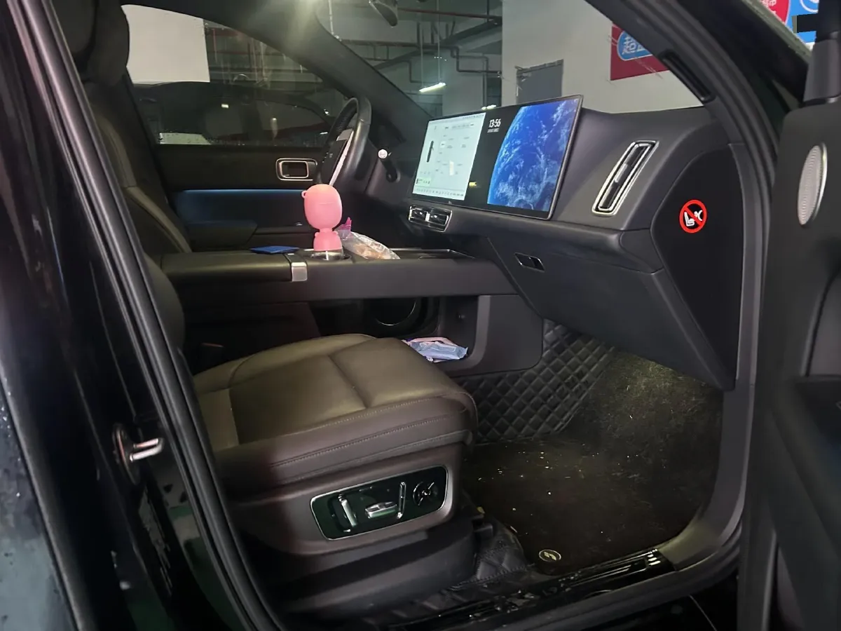 2023 Li L9 Range Extended 154HP REEV 42.6KWH,autocango,china used car exporter,china ev exporter,chinese used car exporter,chinese used ev exporter