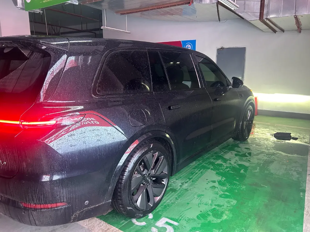 2023 Li L9 Range Extended 154HP REEV 42.6KWH,autocango,china used car exporter,china ev exporter,chinese used car exporter,chinese used ev exporter