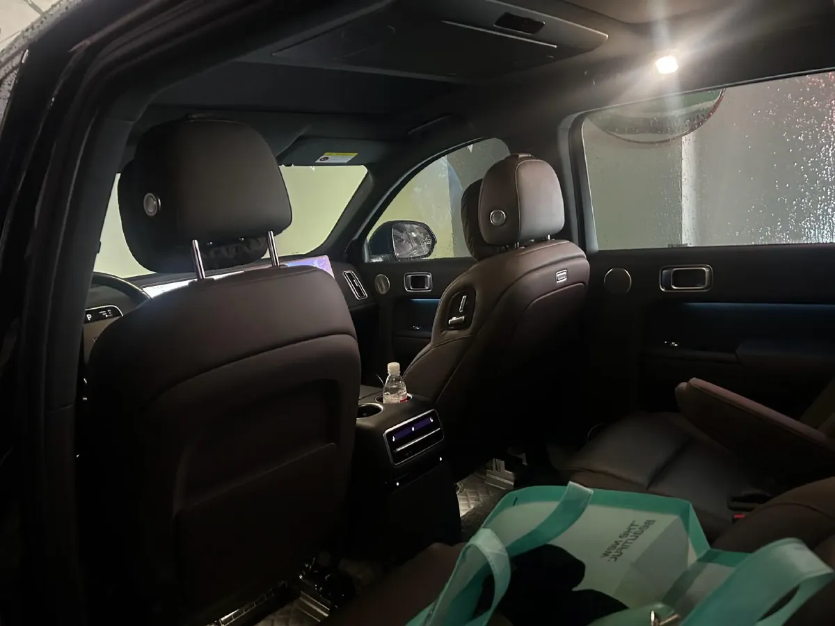 2023 Li L9 Range Extended 154HP REEV 42.6KWH,autocango,china used car exporter,china ev exporter,chinese used car exporter,chinese used ev exporter