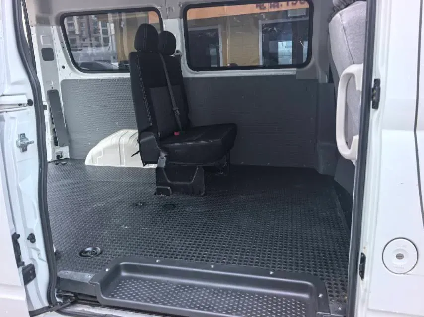 2020 MAXUS XinTu V80 2.5T 136HP L4 6MT,autocango,china used car exporter,china ev exporter,chinese used car exporter,chinese used ev exporter