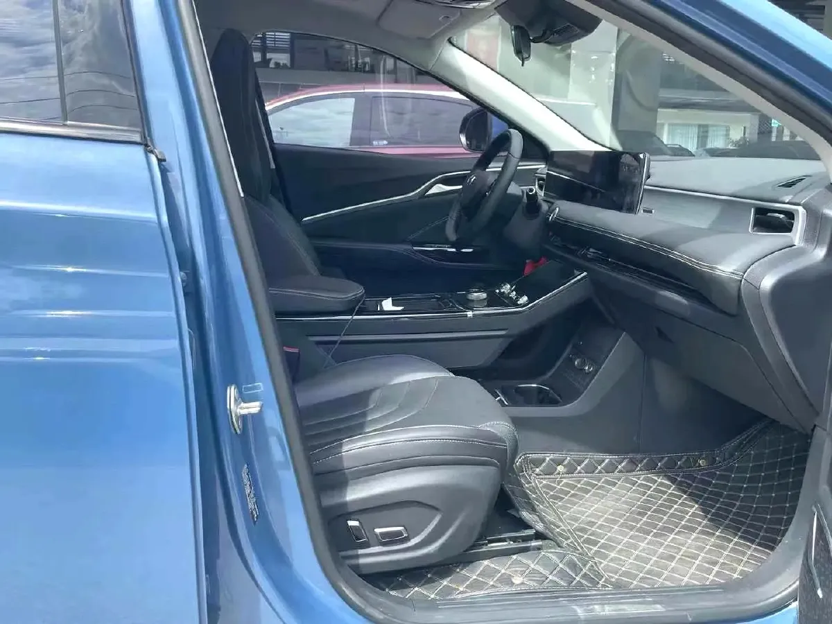 2022 Roewe RX5 MAX 1.5T 181HP L4 6AT,autocango,china used car exporter,china ev exporter,chinese used car exporter,chinese used ev exporter