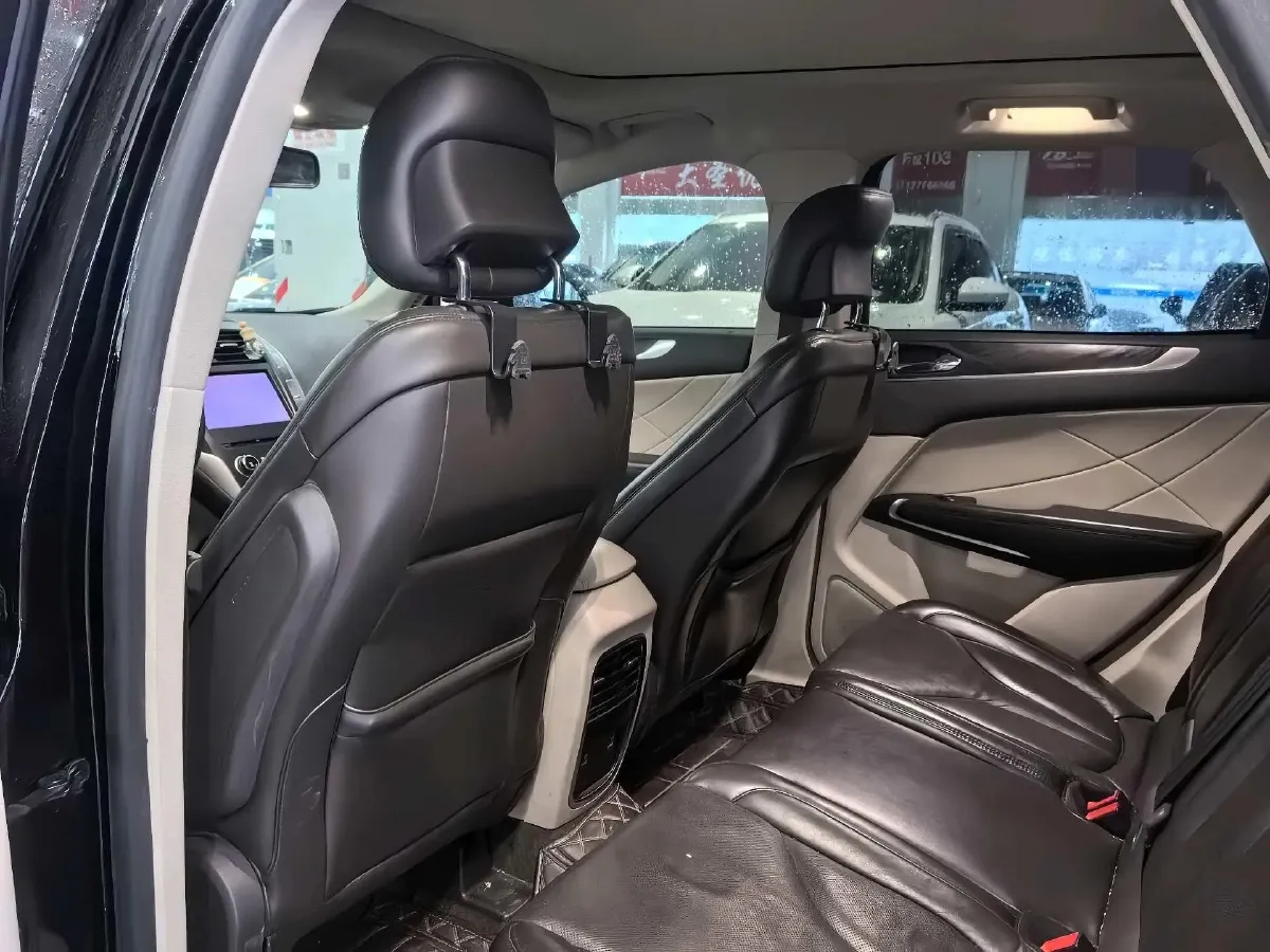 2019 Lincoln MKC 2.0T 203HP L4 6AT,autocango,china used car exporter,china ev exporter,chinese used car exporter,chinese used ev exporter