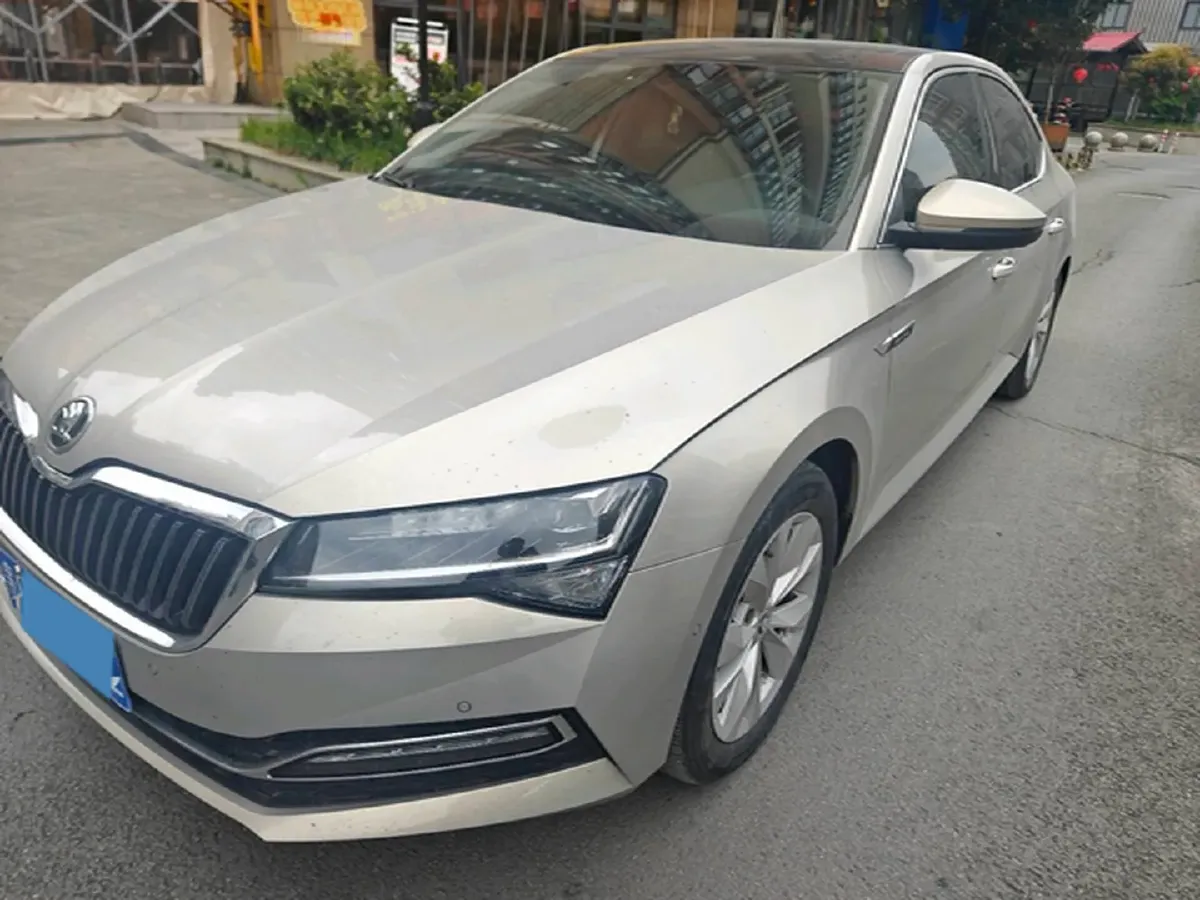 2019 Skoda Superb 1.4T 150HP L4 7DCT,autocango,china used car exporter,china ev exporter,chinese used car exporter,chinese used ev exporter