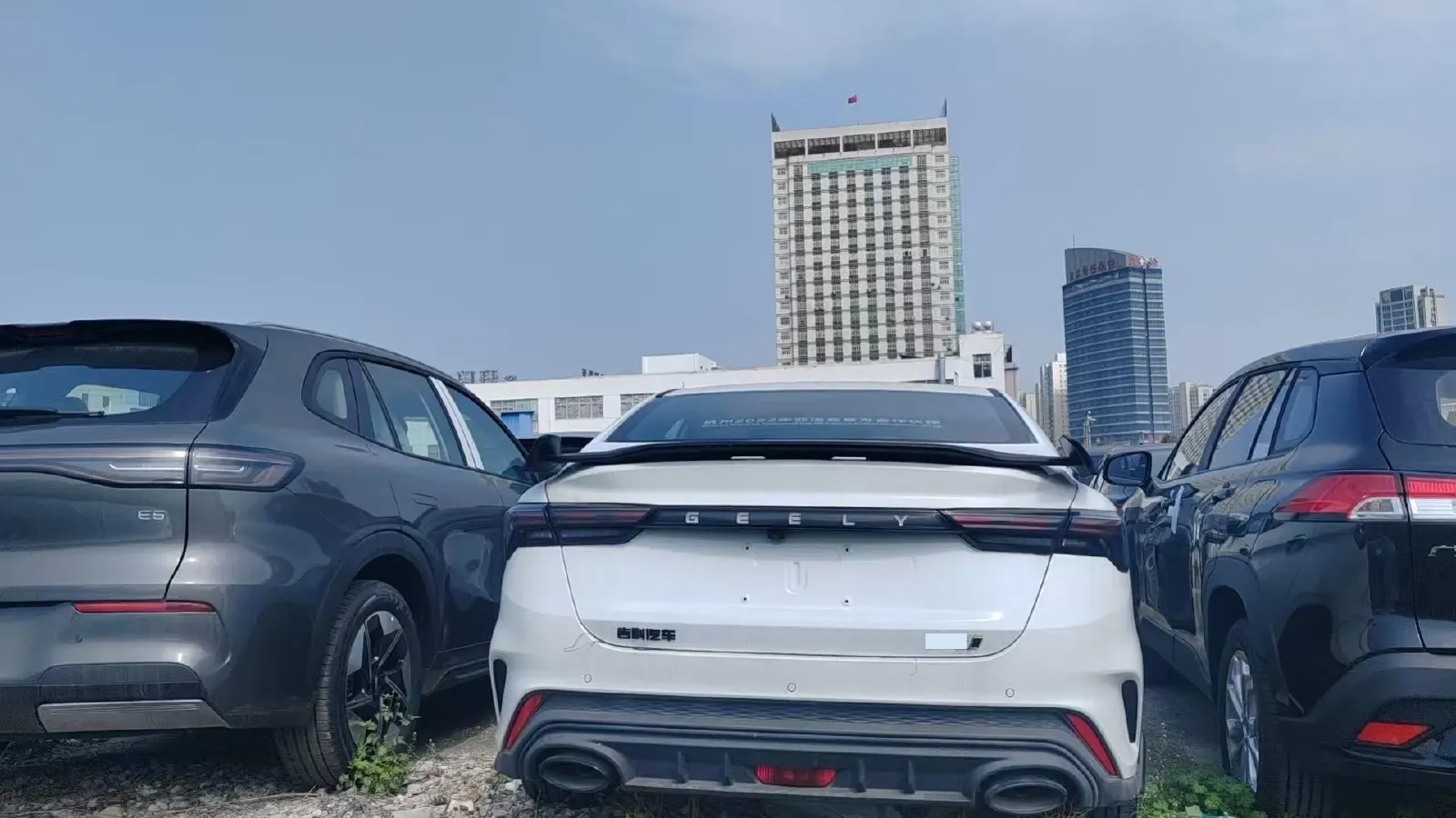 2022 Geely Binray 1.5T 181HP L4 7DCT,autocango,china used car exporter,china ev exporter,chinese used car exporter,chinese used ev exporter